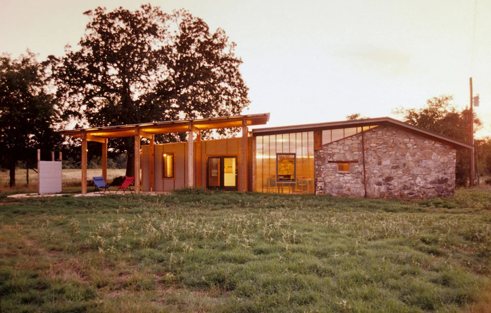 RamshackleBunkhouse1.jpg
