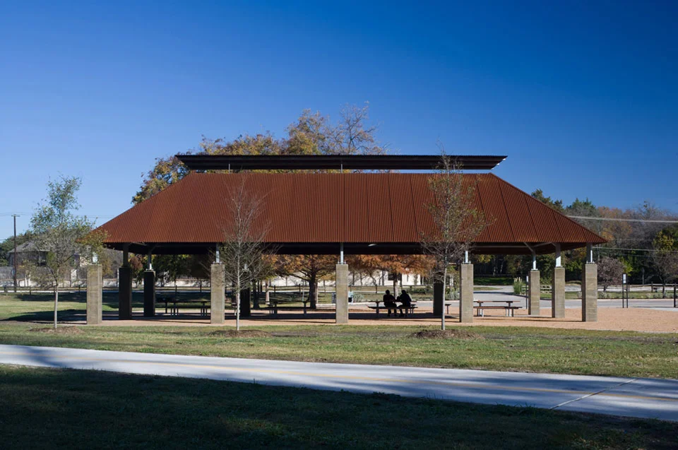 RustyShelter2.jpg