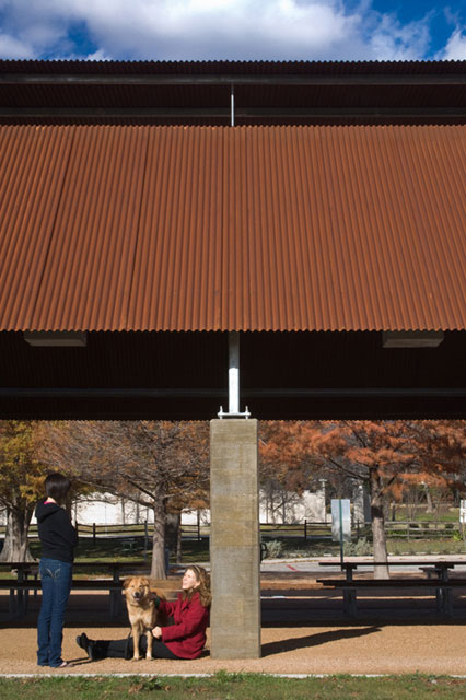 RustyShelter4.jpg
