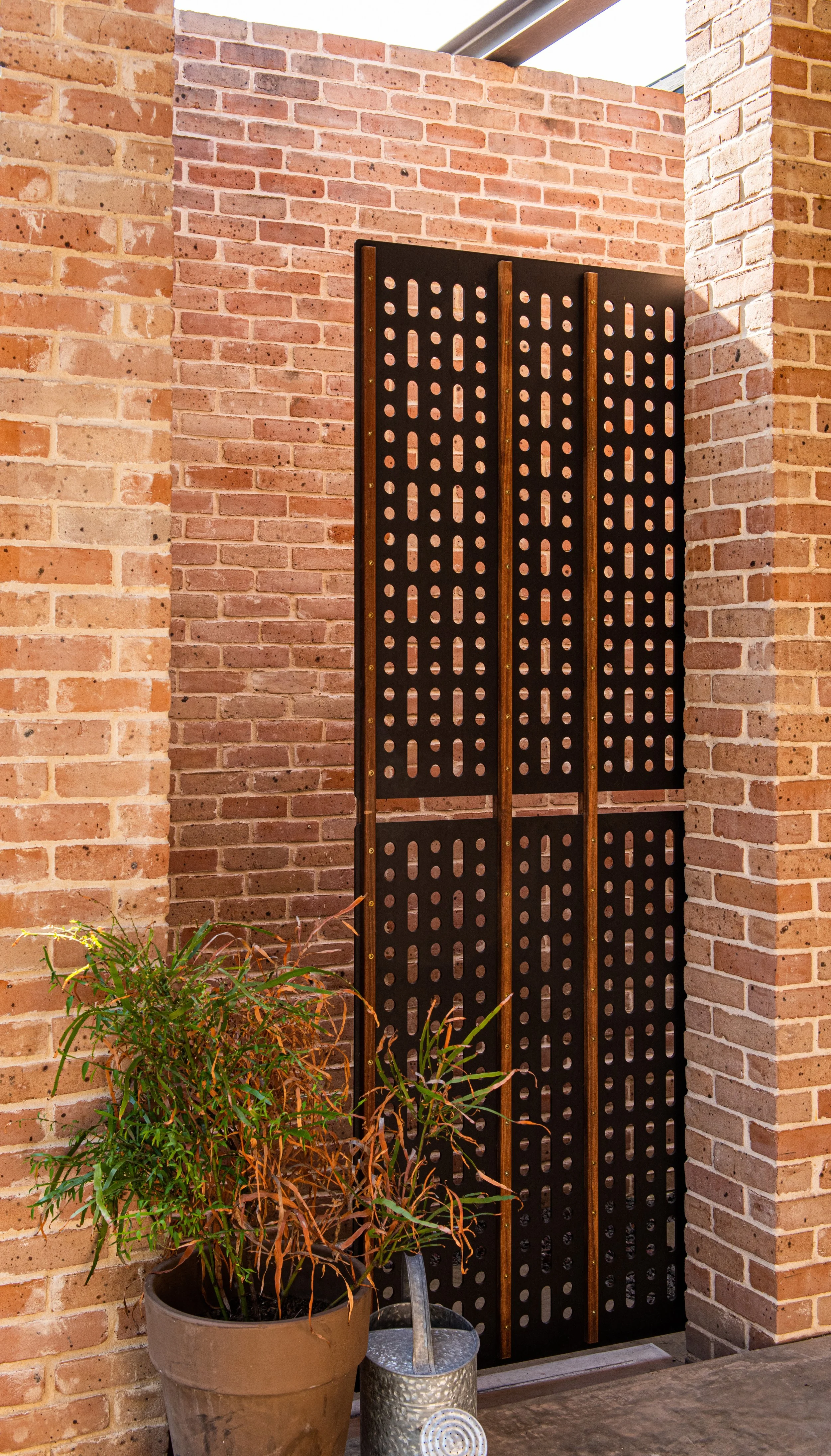 SA_Alcott_320-selectHR_Cropped_20mb.jpg
