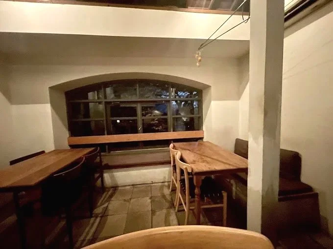 seating.jpg