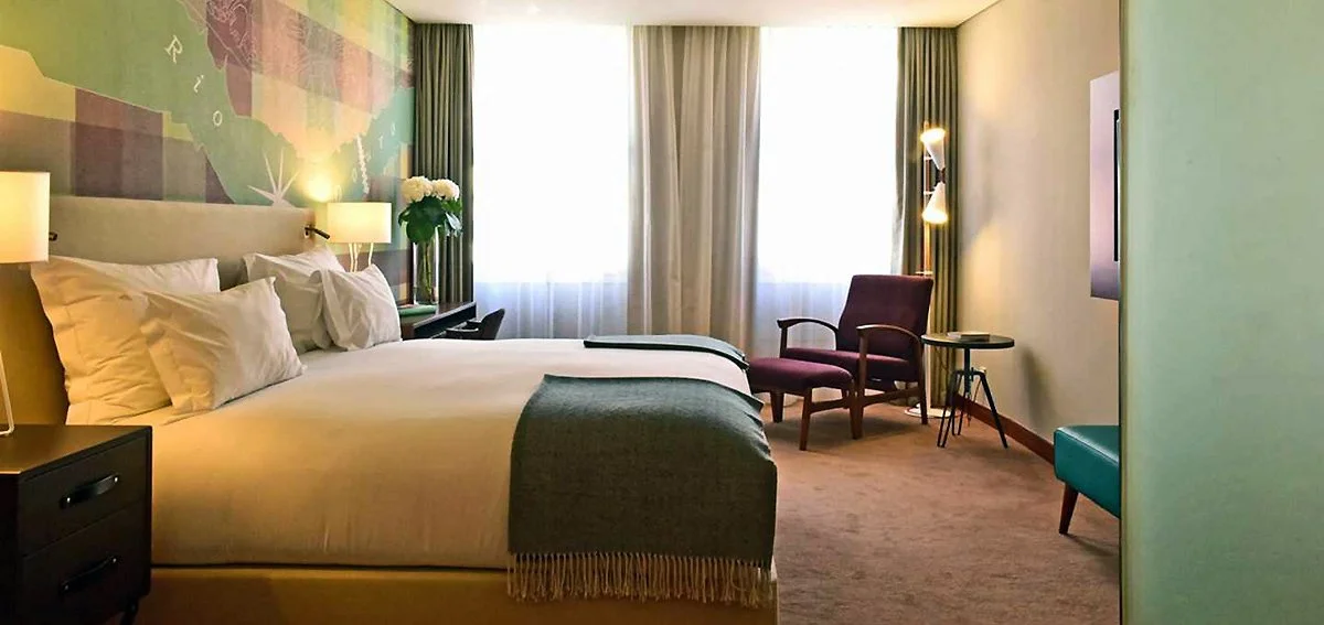 ILC-blog-Checking-In-Hotel-Pestana-Vintage-Porto-Portugal-Superior-1.jpg