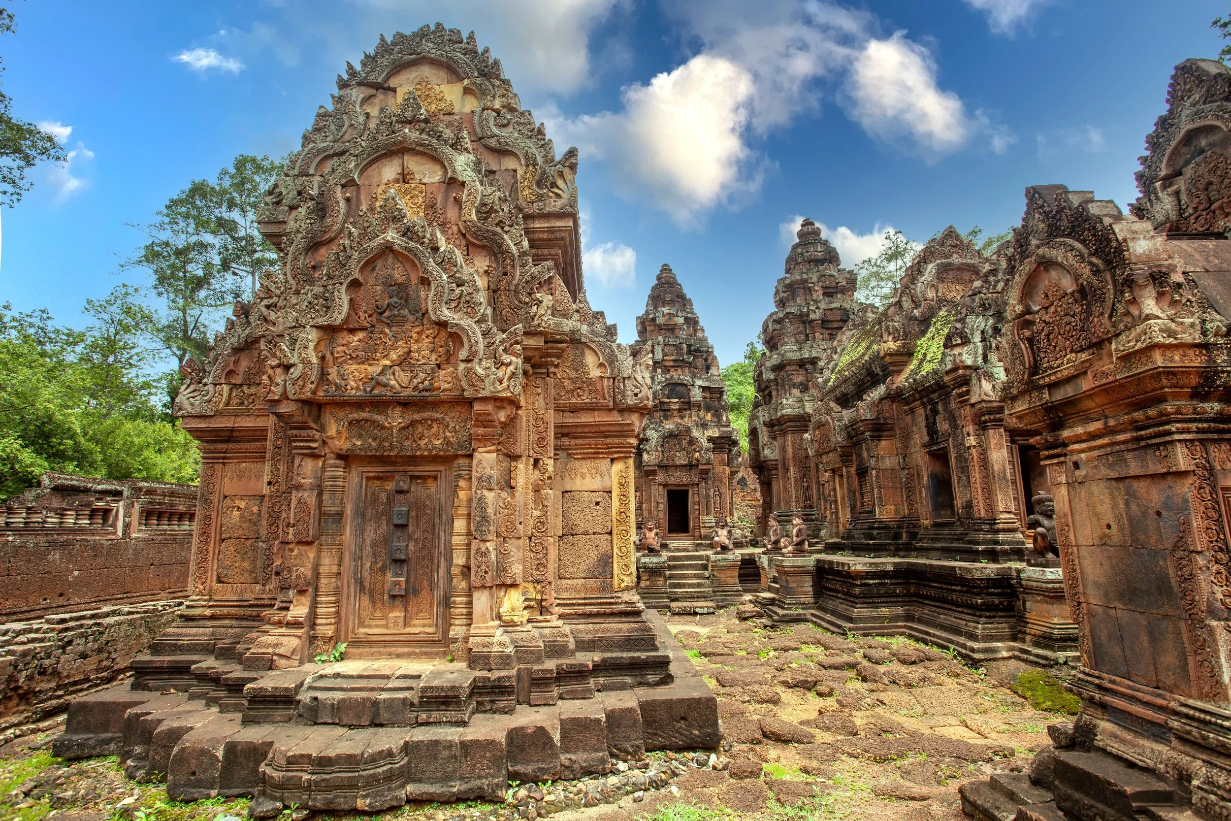 Banteay Srei Temple.jpg