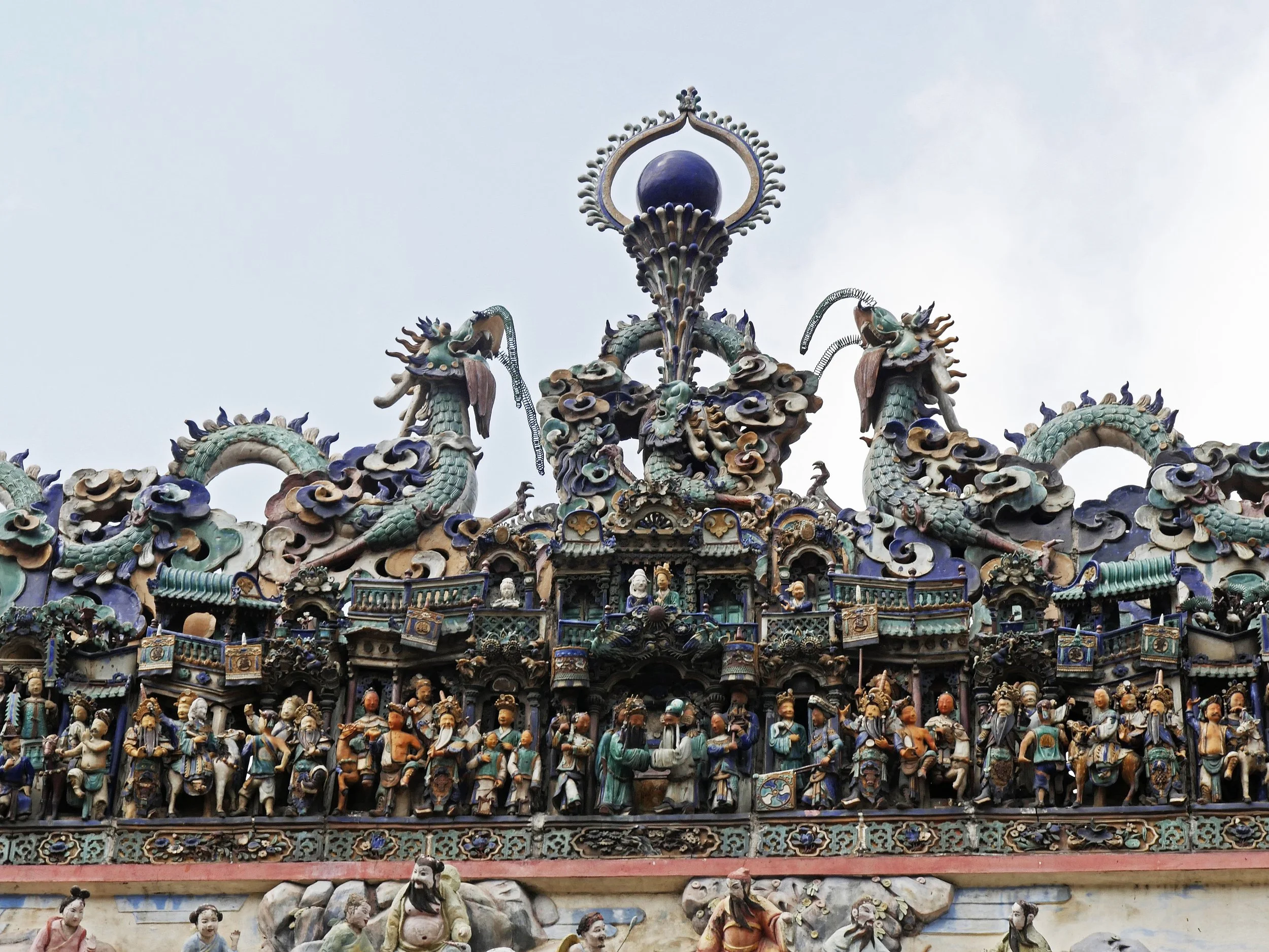 Thien Hau Temple Chinese district.jpg