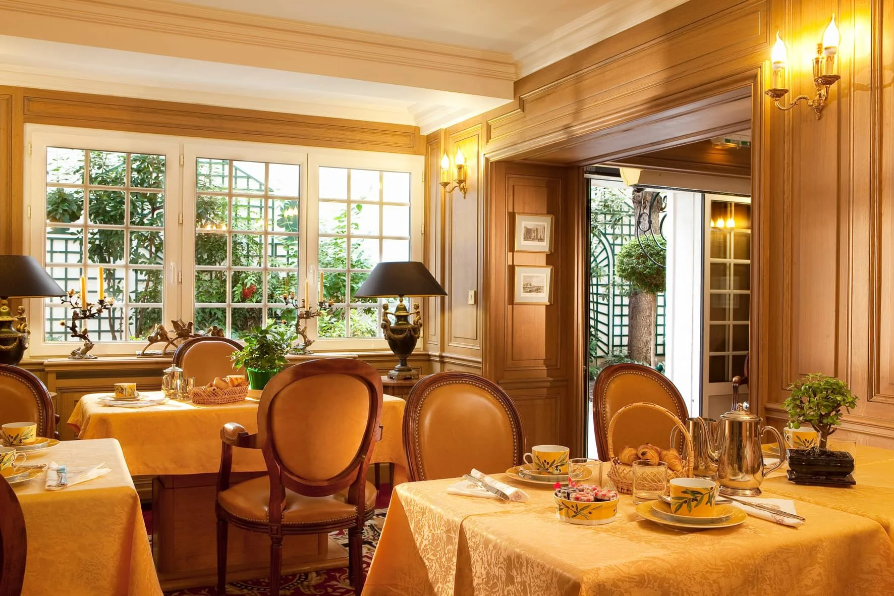 salle-petits-dejeuners.jpg
