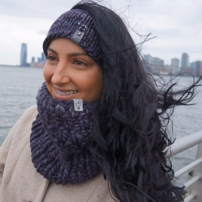 100% merino wool handknitted headband Warm ears, cozy heart. ? This hand-knitted headband is the  main image 2