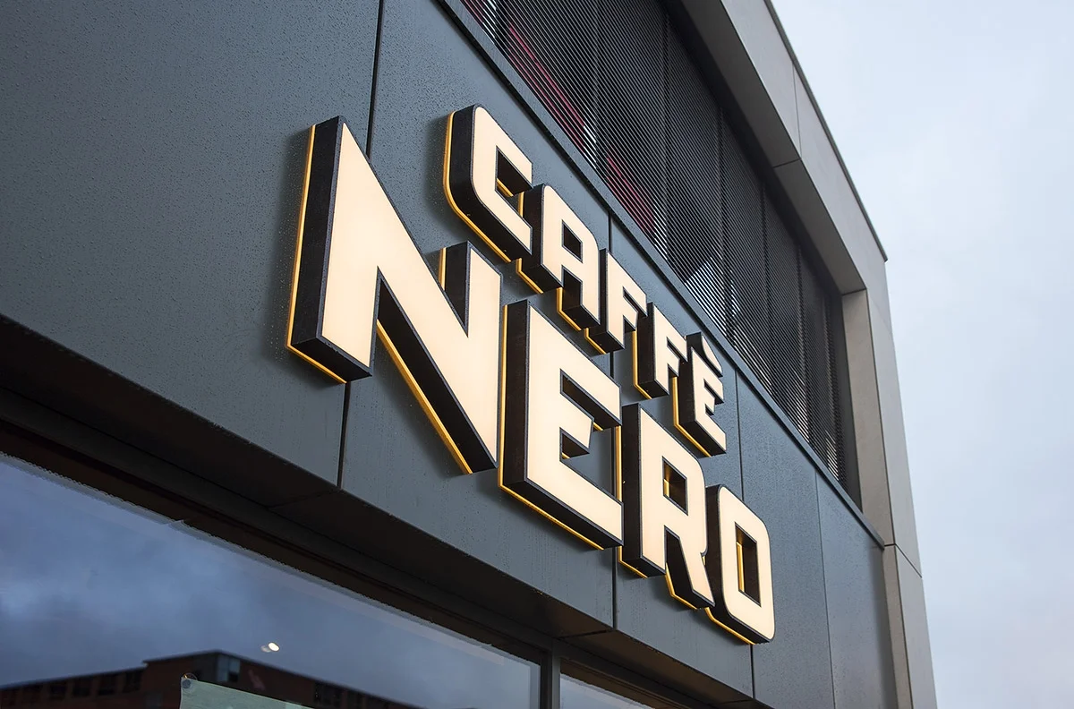 NERO_004.jpg