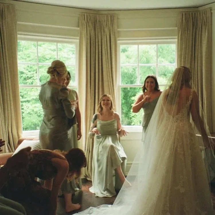 I often talk about documentary-style photography and what it really means to capture those in-between moments……but I know it can be hard to visualize. When you get married, the entire day rushes by in a blur. You wake up, and before you