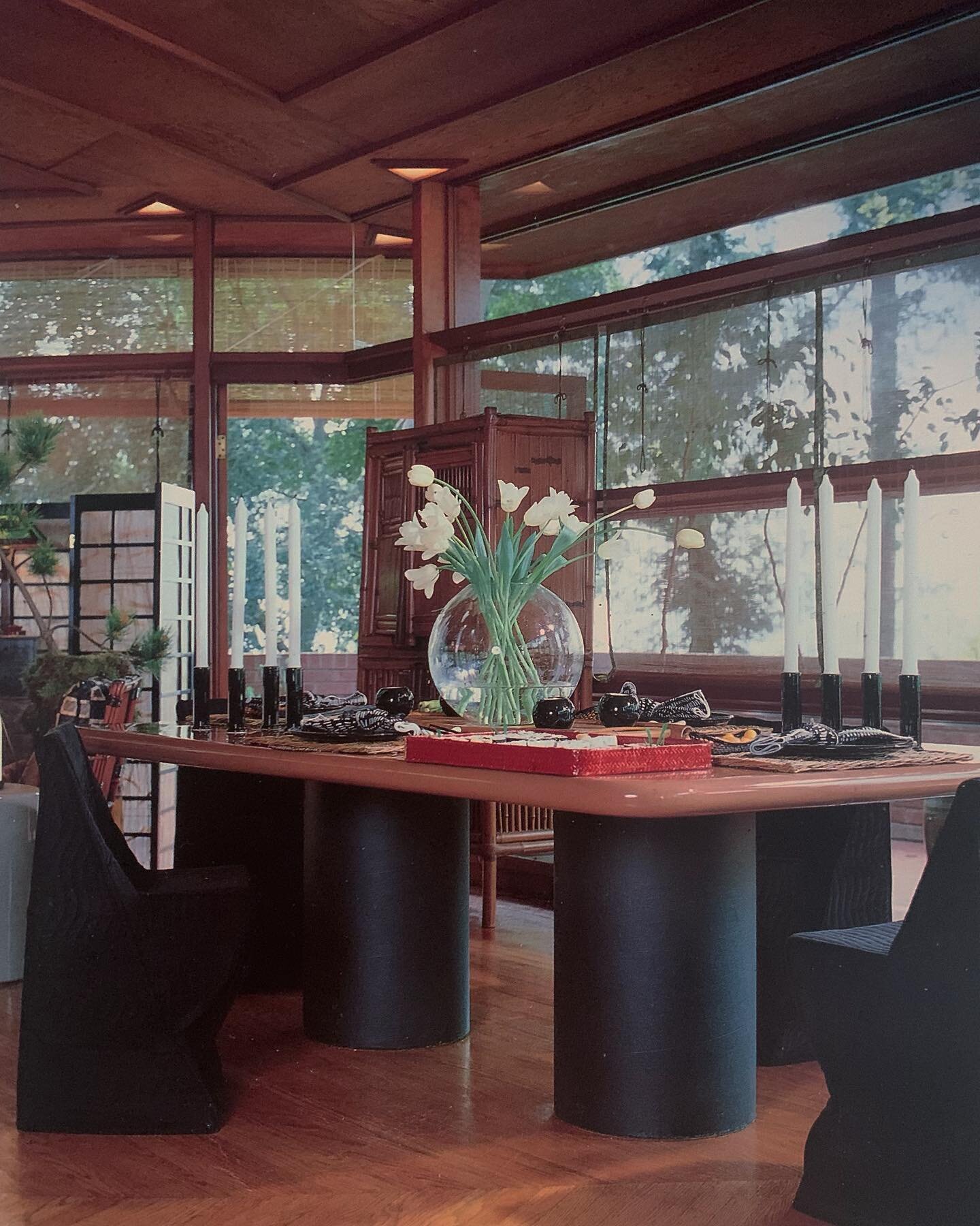 Designed in 1938 by Frank Lloyd Wright as a Malibu beach house this 1200sq ft hexagonal house was never built until designers Jeanne Allen and Marc Grant purchased the plans from a Wright devotee and built the house in 1978 under then proviso that ev