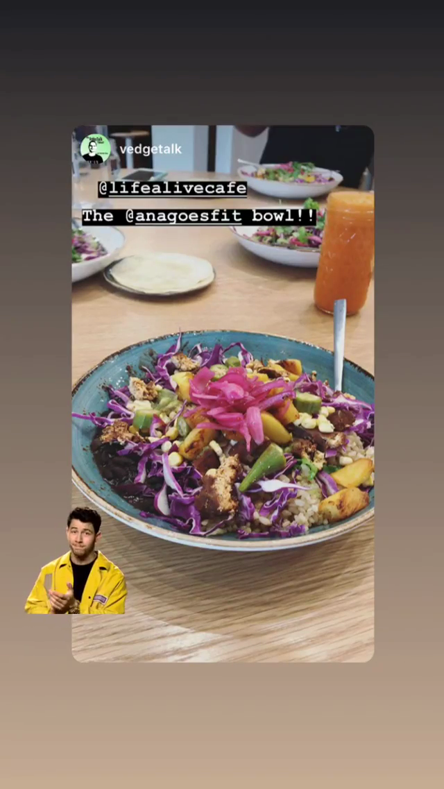 2018.10.17_anagoesfit, Instagram Story_Life Alive Brookline04.png