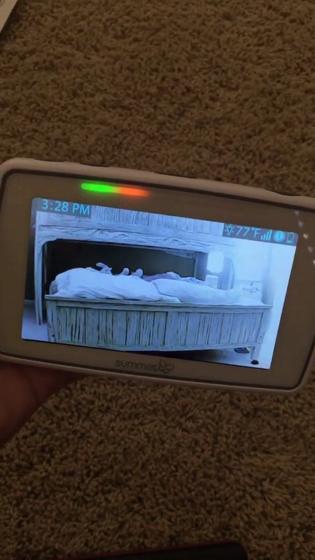 2018.10.00_Minnesota Baby_Instagram Stories_Summer Infant Baby Pixel monitor_38491719_506023896523340_5828279895823032711_n.png