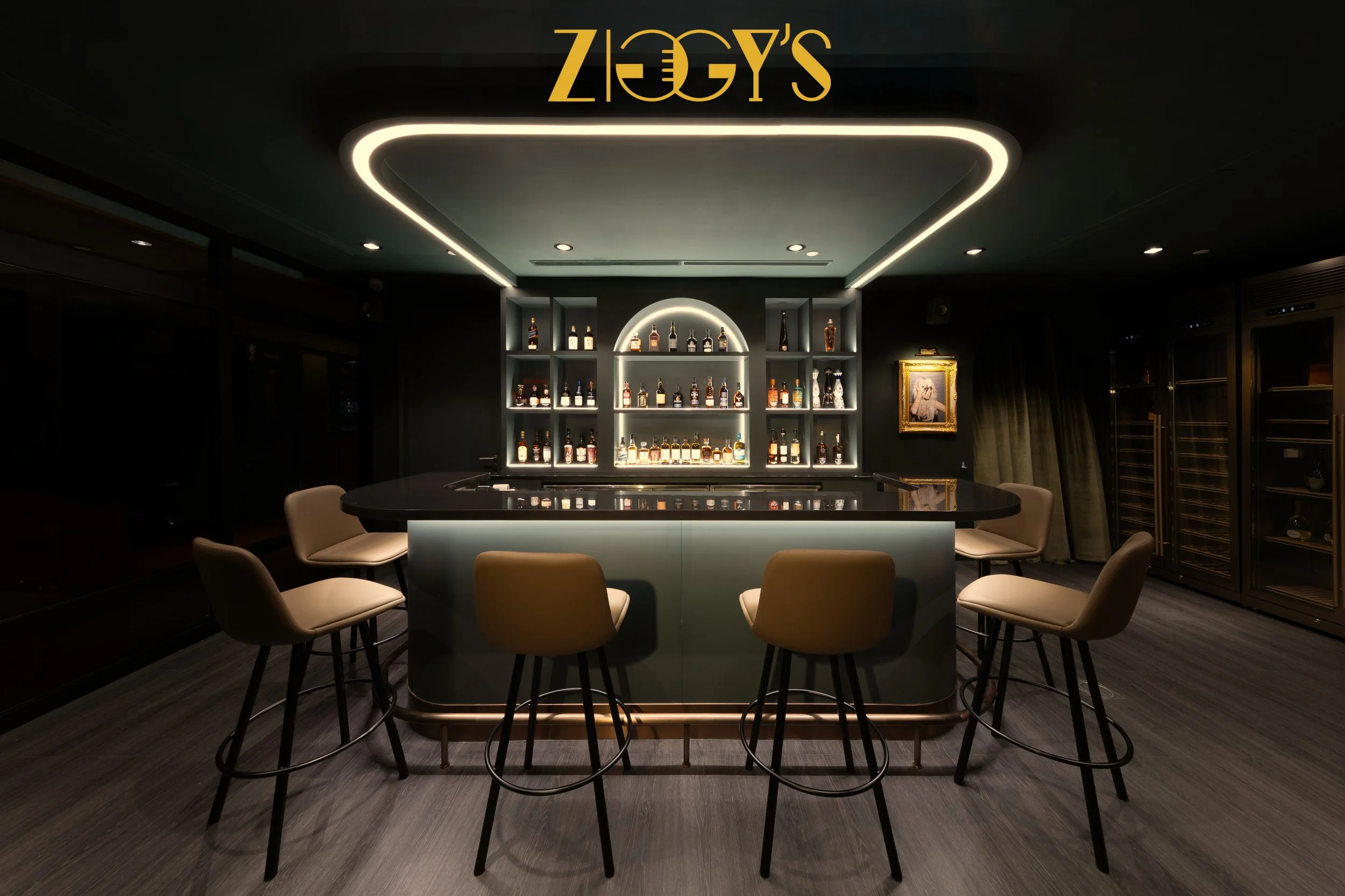 ziggys-chijmes-cocktail-bar-02.jpg