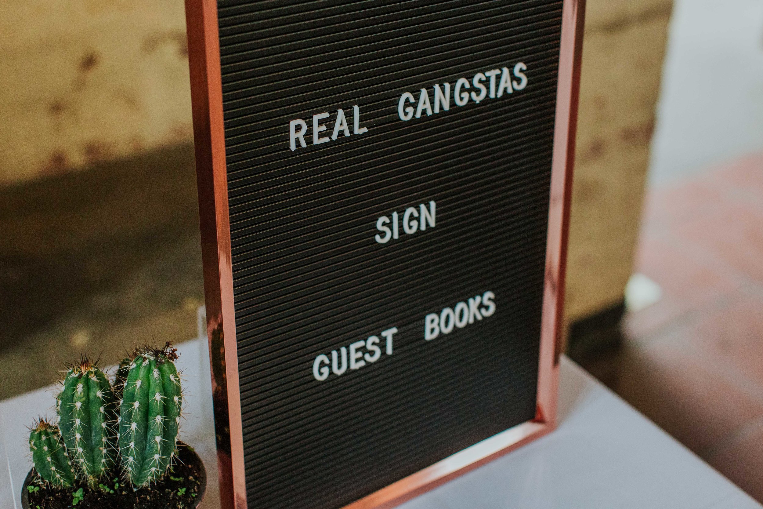 real gangsters sign guestbooks