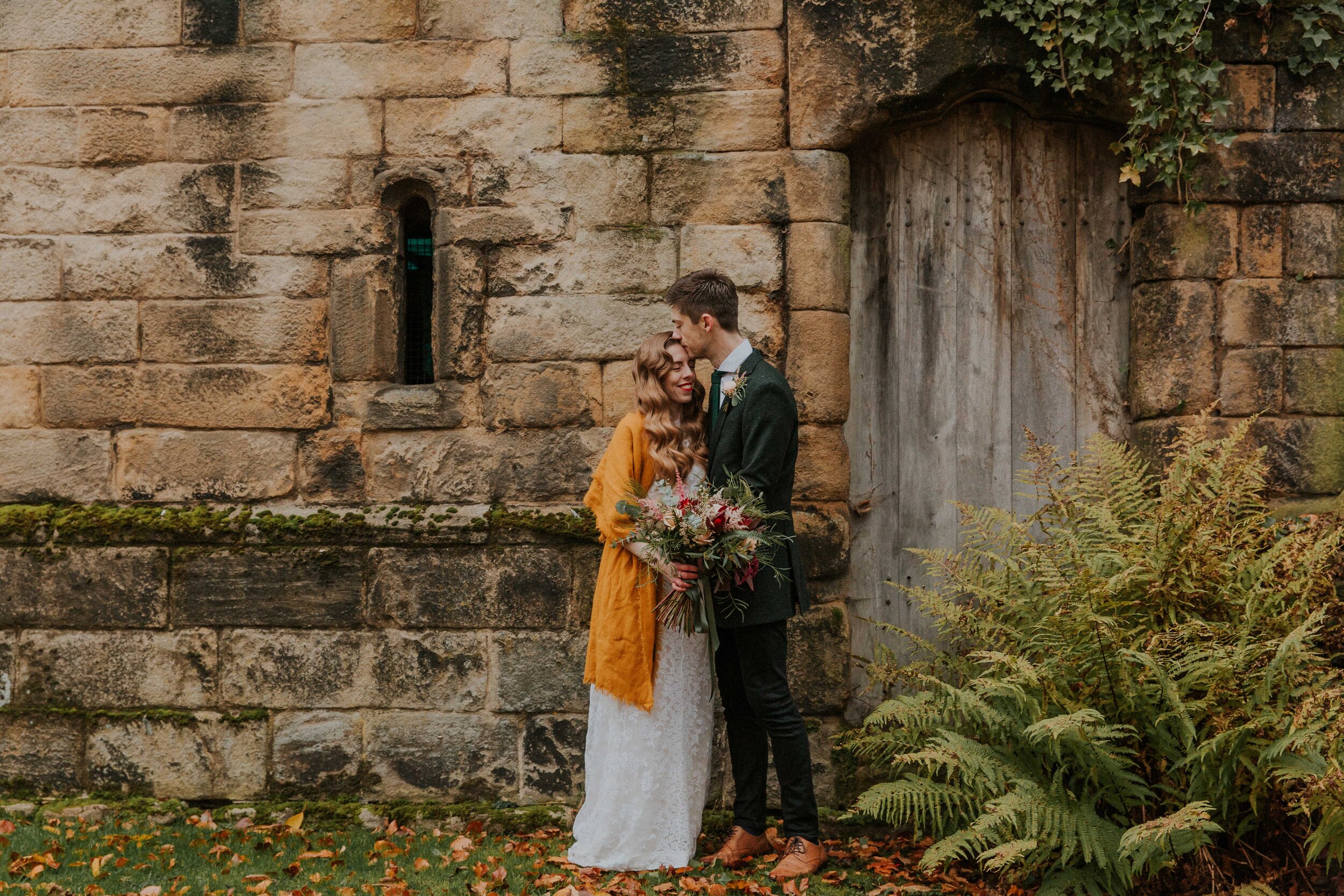 Autumn East Riddlesden Hall Wedding (41).jpg