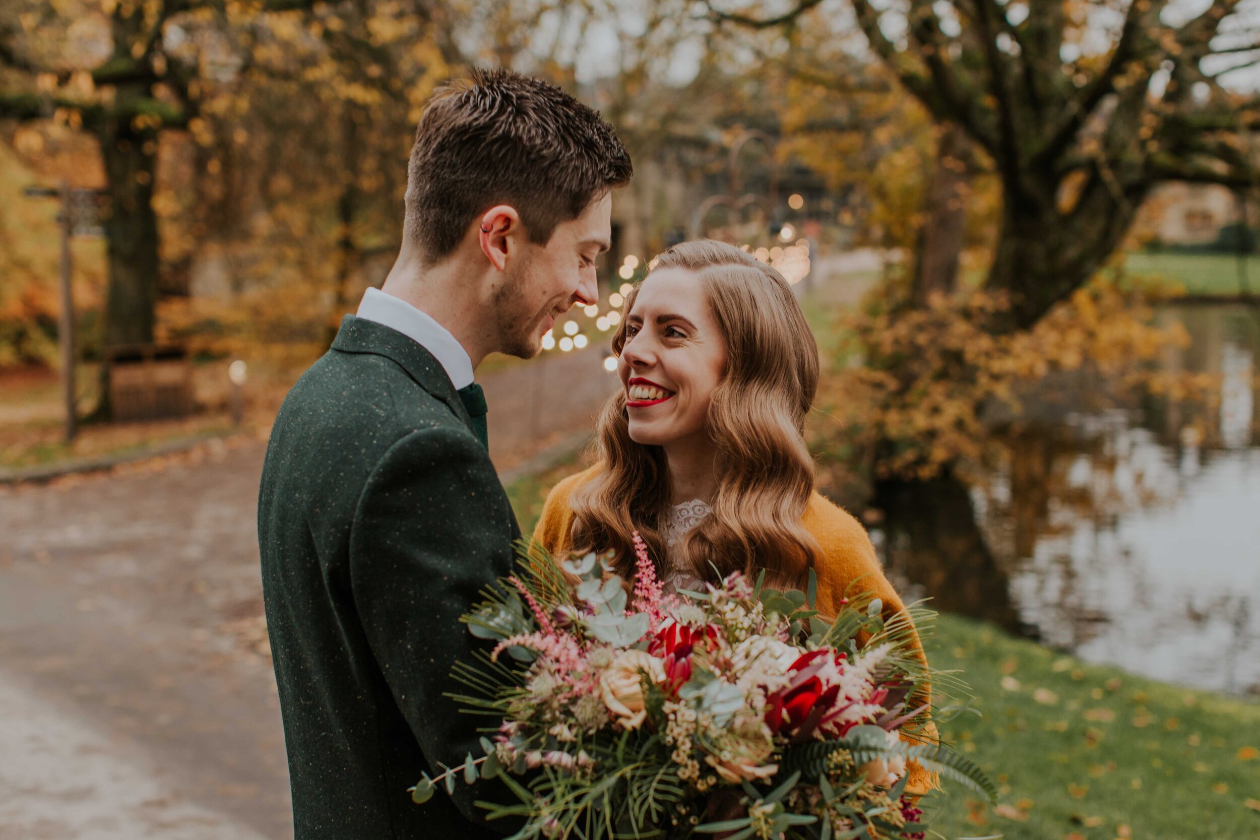 Autumn East Riddlesden Hall Wedding (26).jpg