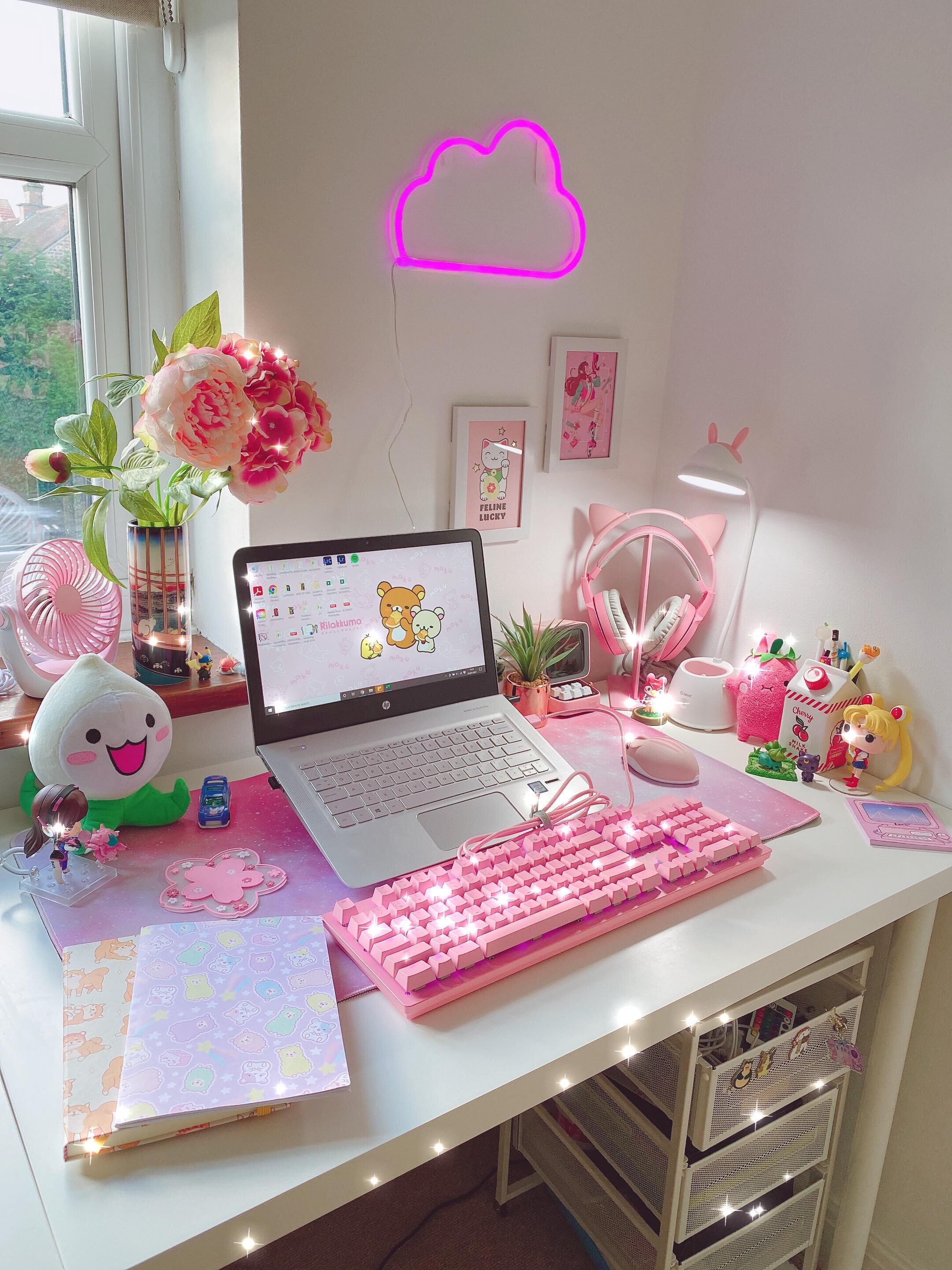My favourite place - my desk!