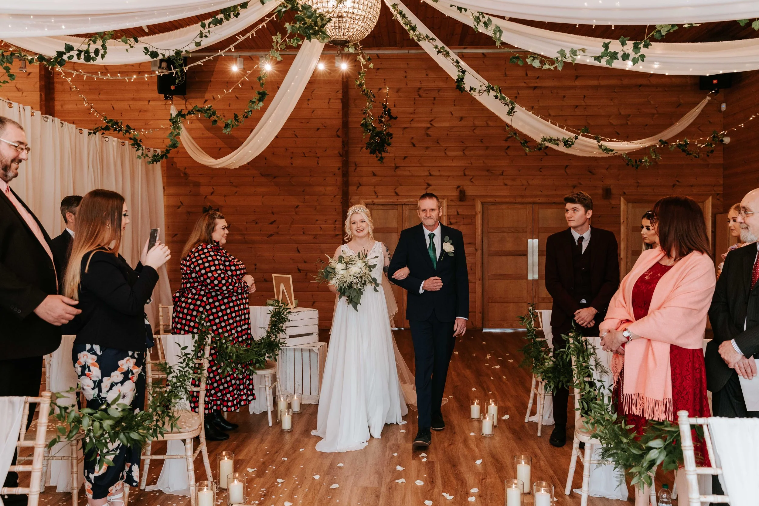 STYAL LODGE WINTER WEDDING  (40).JPG