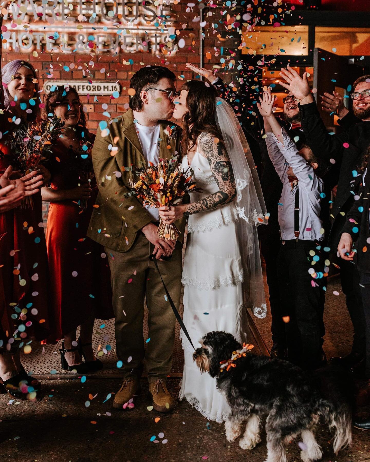 Today&rsquo;s little wedding tip 🎉

Put some confetti to one side so that later on in the evening, we can get a few confetti photos with your bridal party to start off the party. 🥳🙌

Also happy birthday @michellesum I hope you&rsquo;ve had a wonde