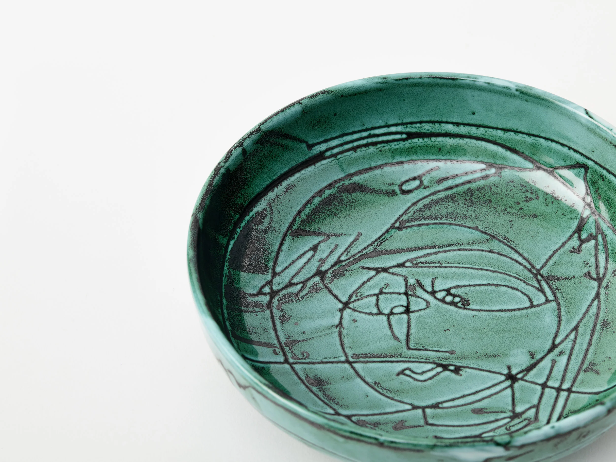 Emma Cerasulo_Medium Mediteranean Italian Ceramic Bowl Green_Detail.jpg
