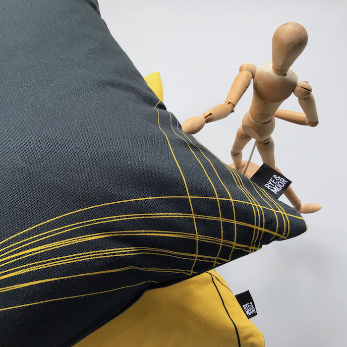 DIGS_SWIRL)MUSTARD3.jpg