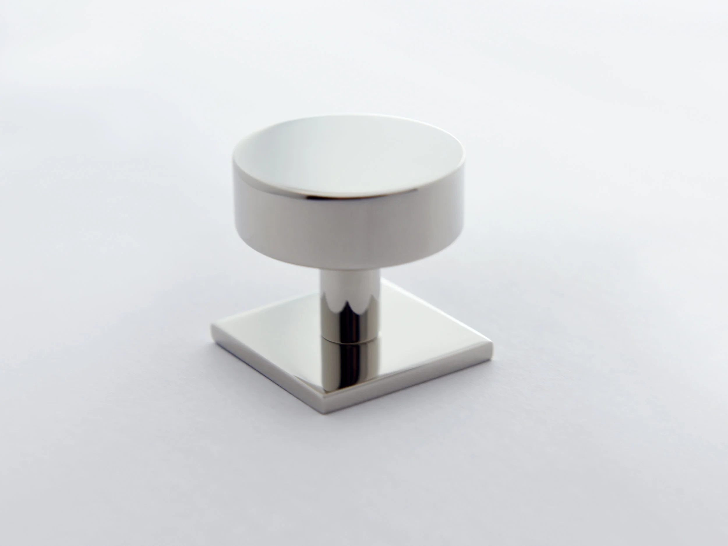 moderne cabinet knob