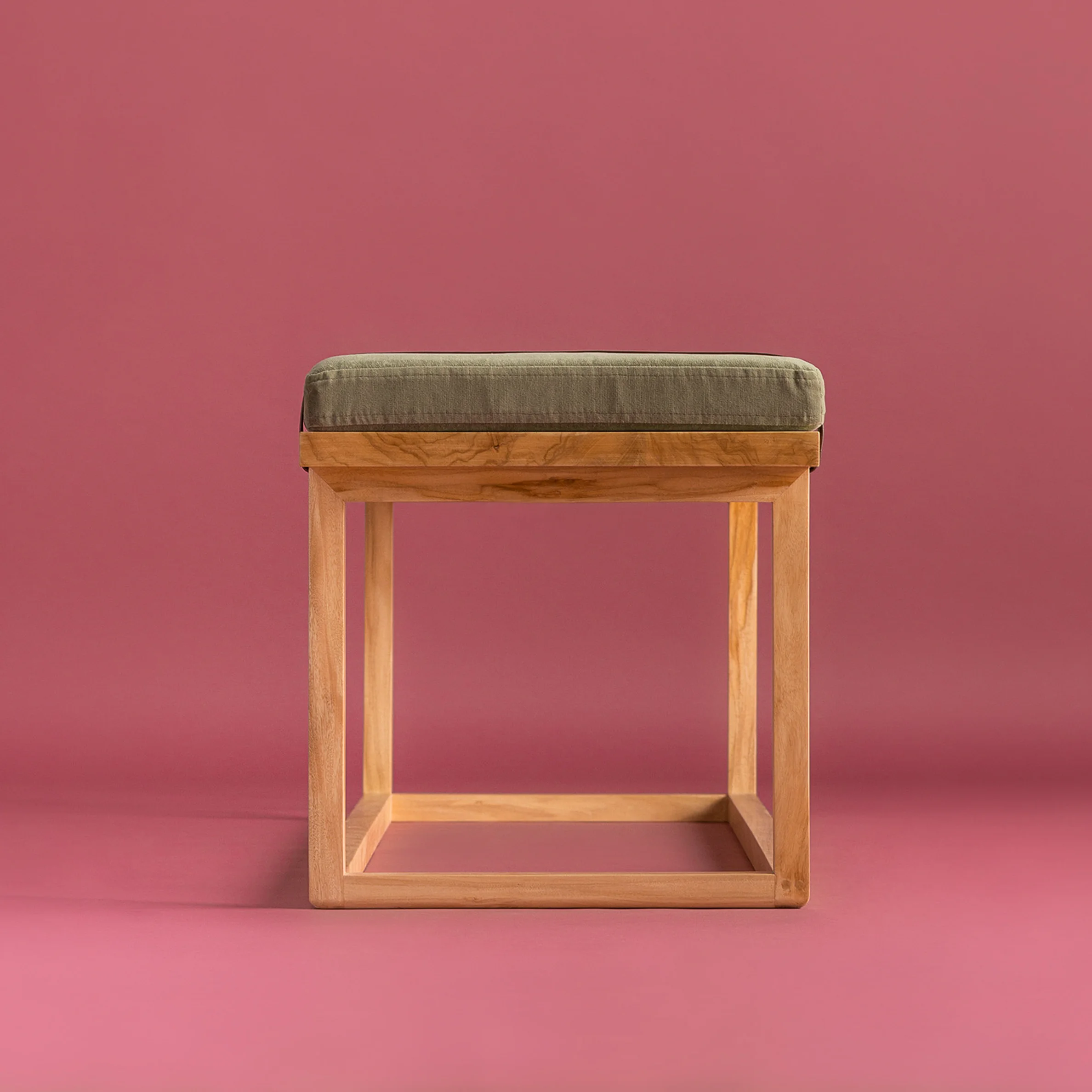tray_bench_2.jpg