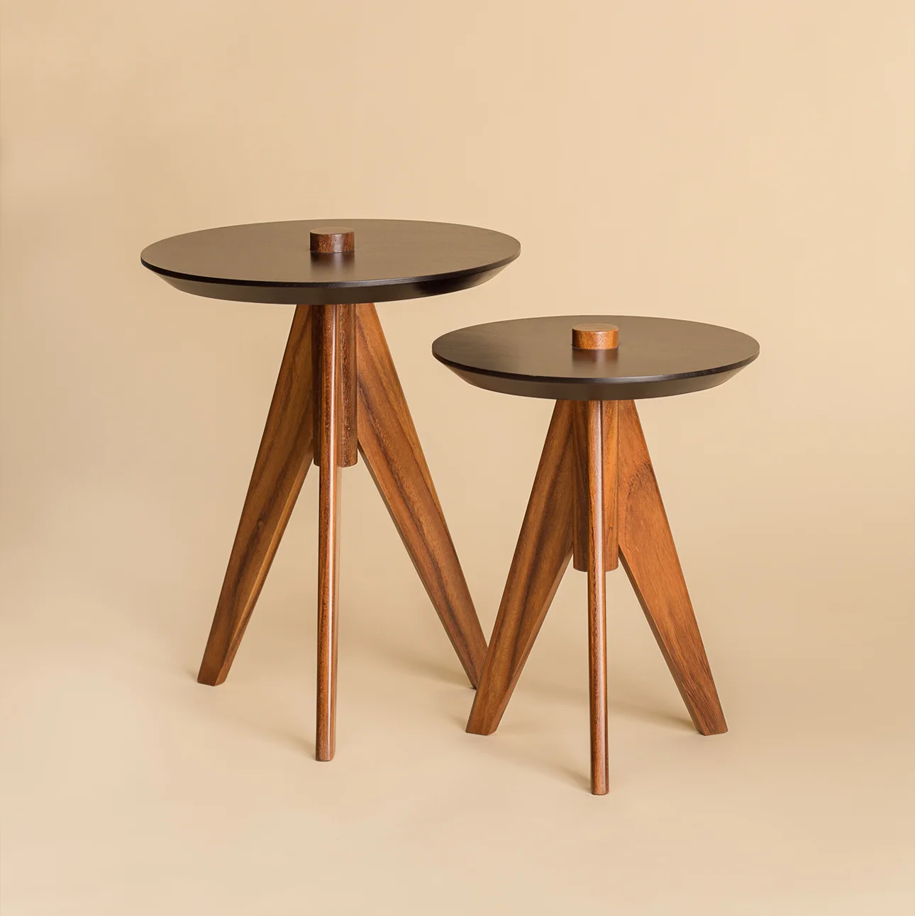 elle-accenttable-3.jpg