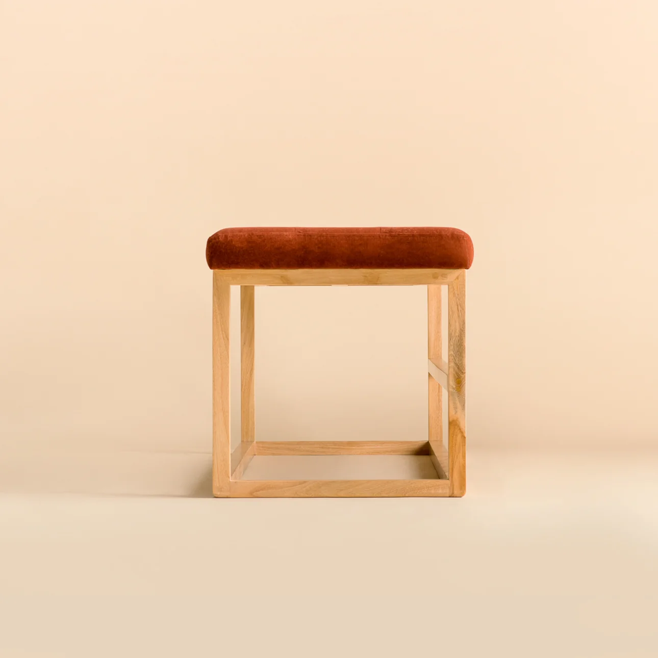 tufted_bench_3.jpg