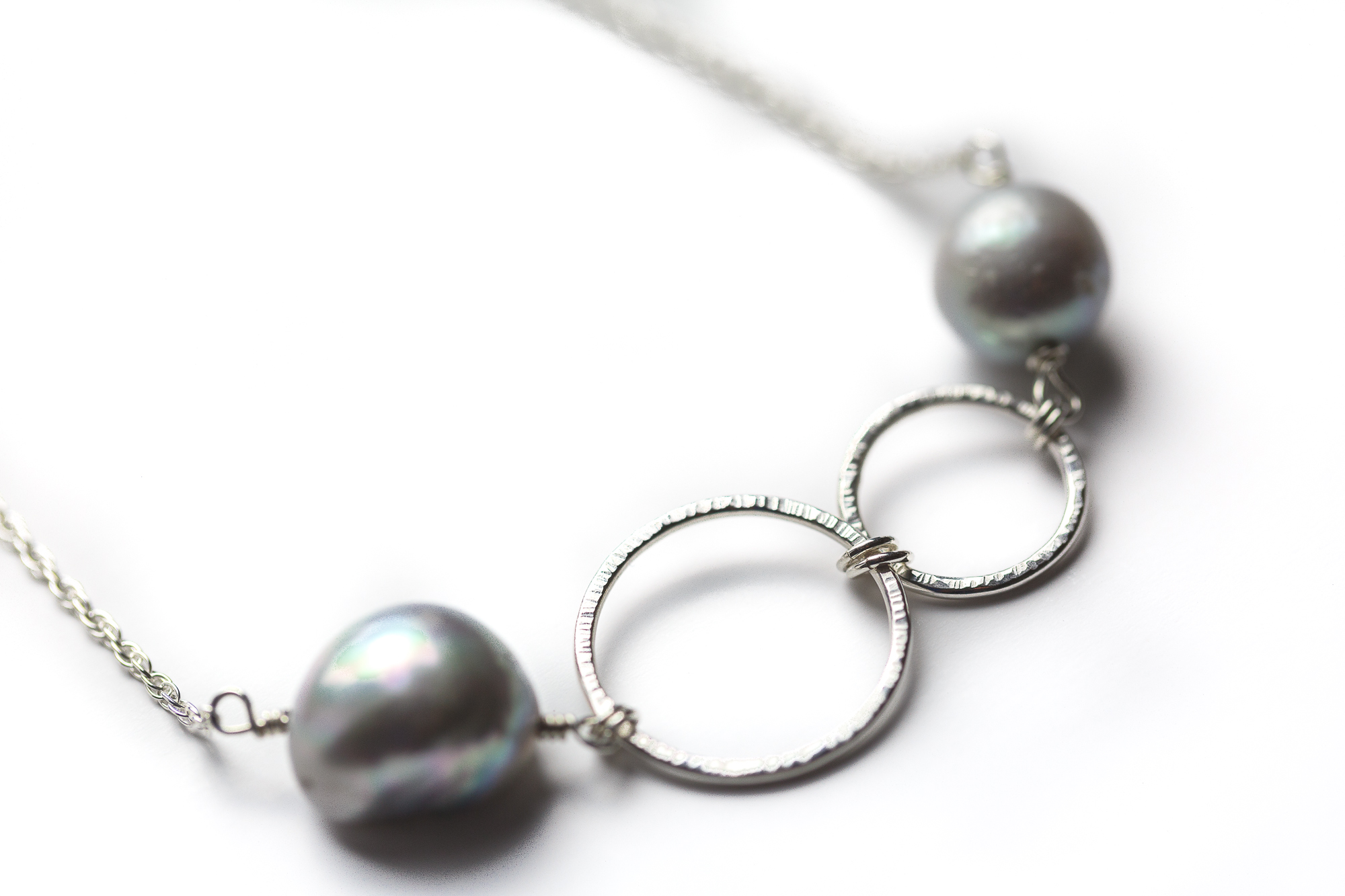 Jewellery - grey pearl & silver 002.jpg
