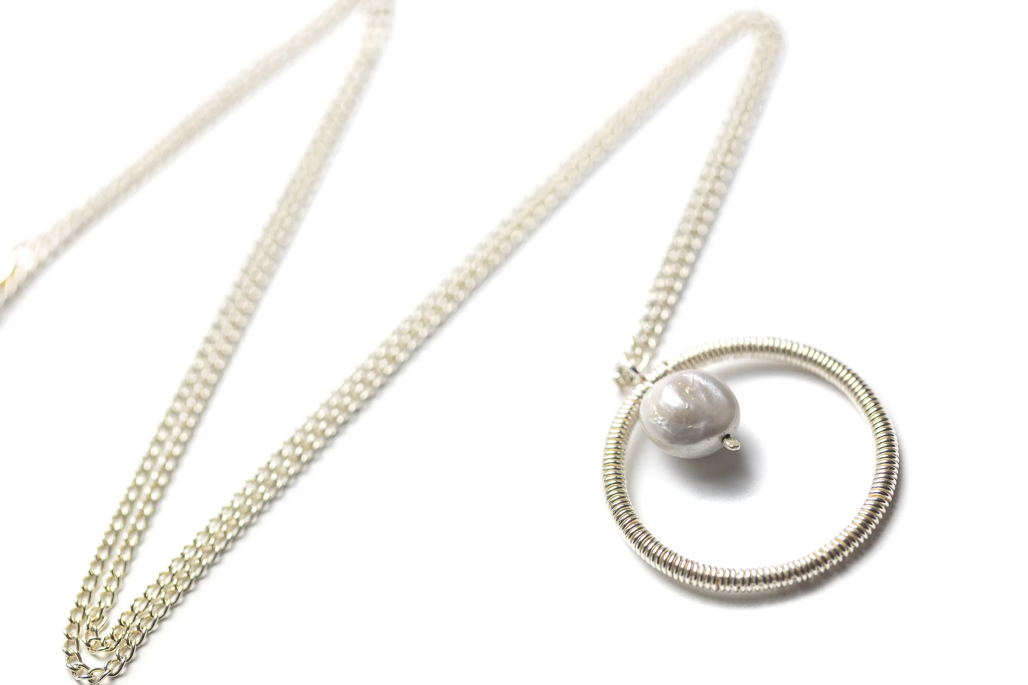 Jewellery - pearl & silver pendant 002.jpg