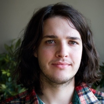 alex800x600.jpg