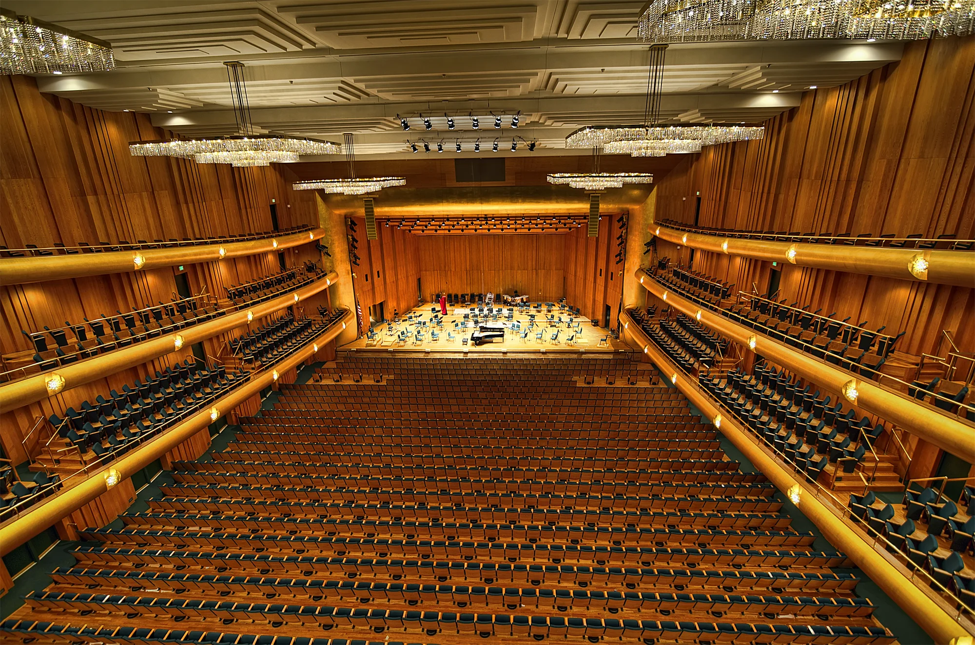 Inside-Maurice-Abravanel-Hall.jpg