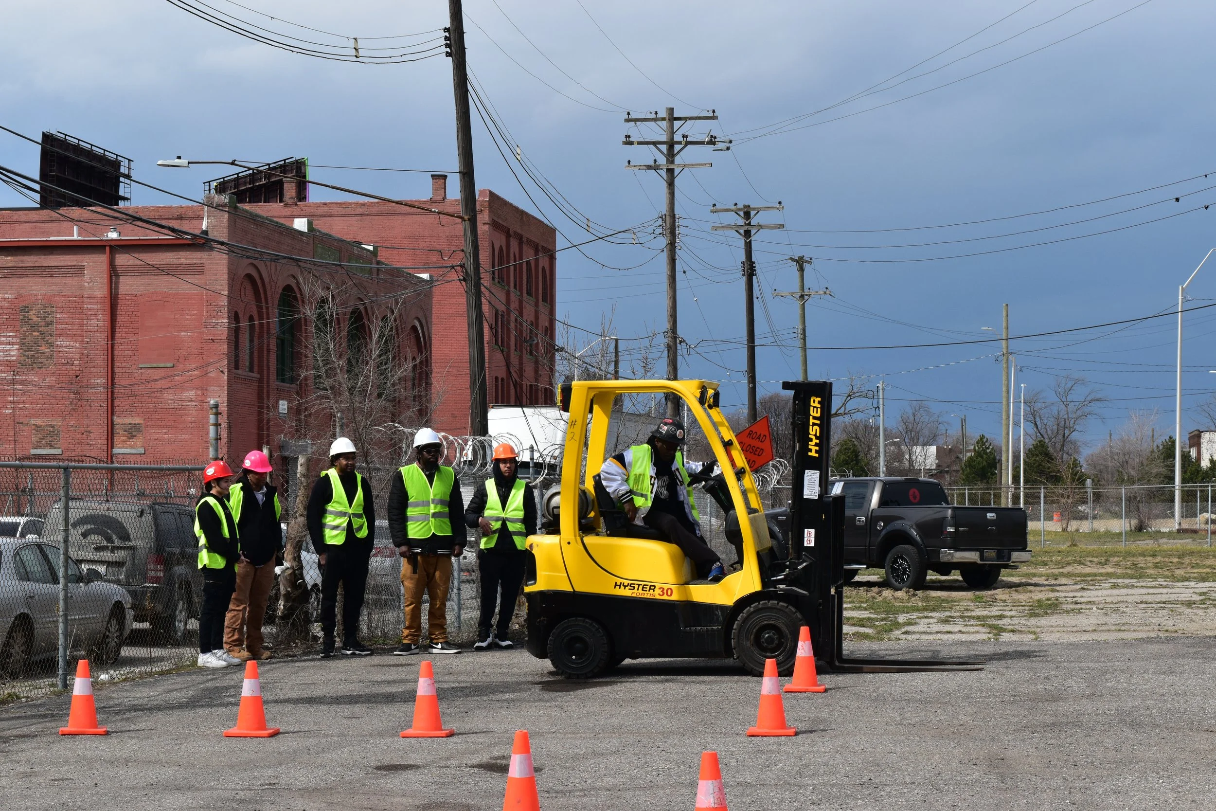 Forklift / Hi-Lo — Detroit Training Center