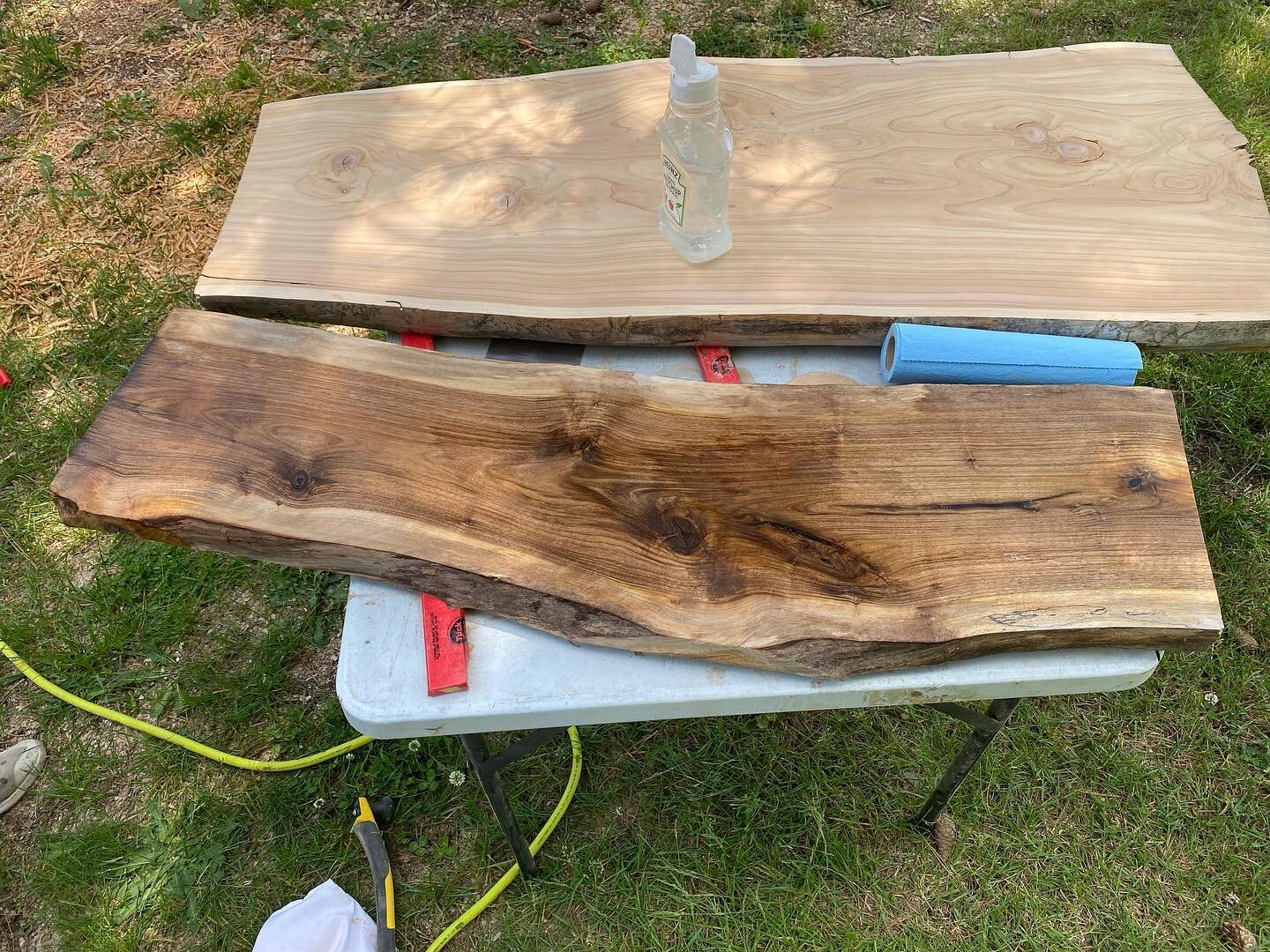 Sanding up a couple coffee table builds. Some beautiful English Walnut and Red Cedar slabs. #englishwalnut #walnut #cedar #coffeetable #furniture #furnituredesign #karltaylorwood