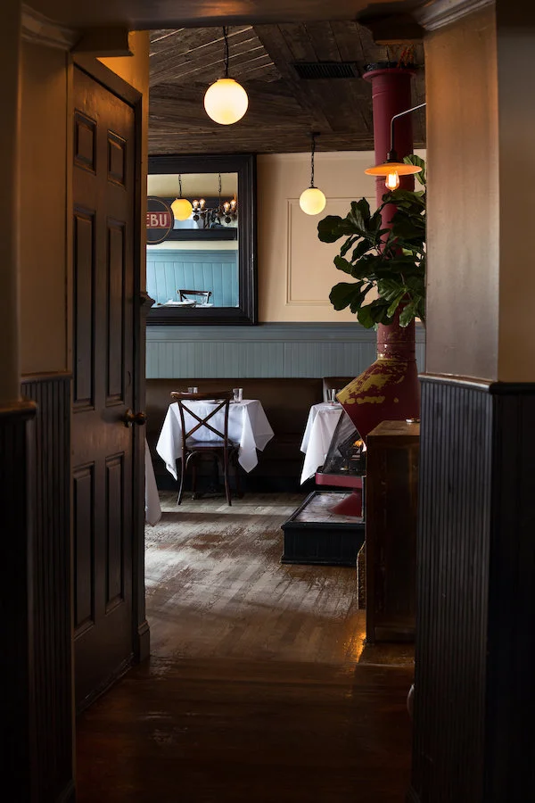 THE BACK ROOM -  PEEK