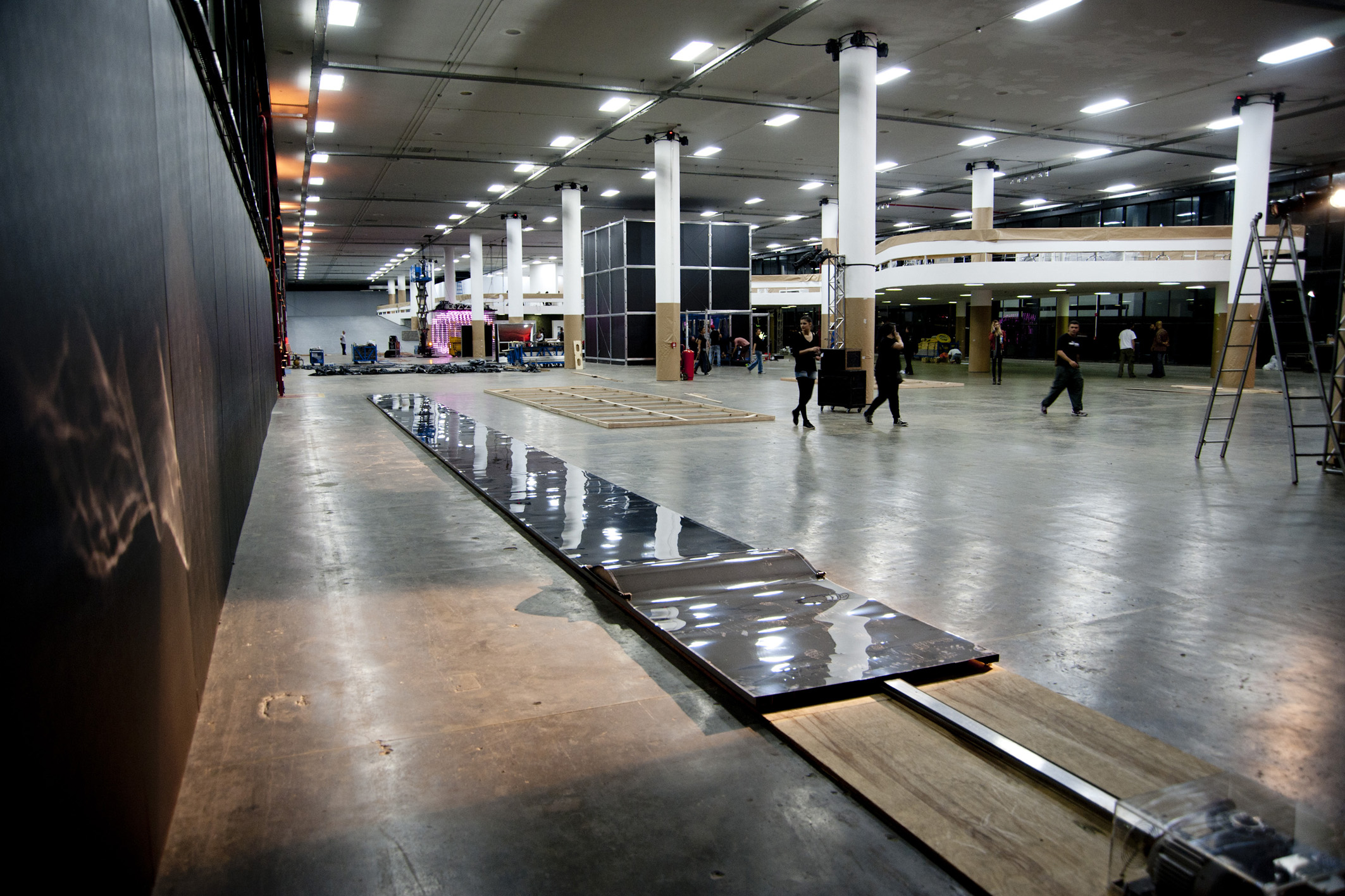    floor | piso    @ pavilhão da bienal 2011   + expo  