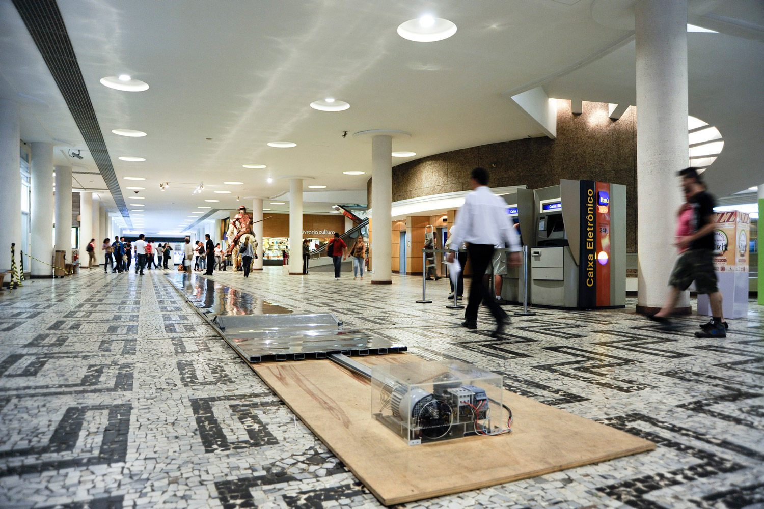    floor | piso    @ conjunto nacional 2010   + expo  