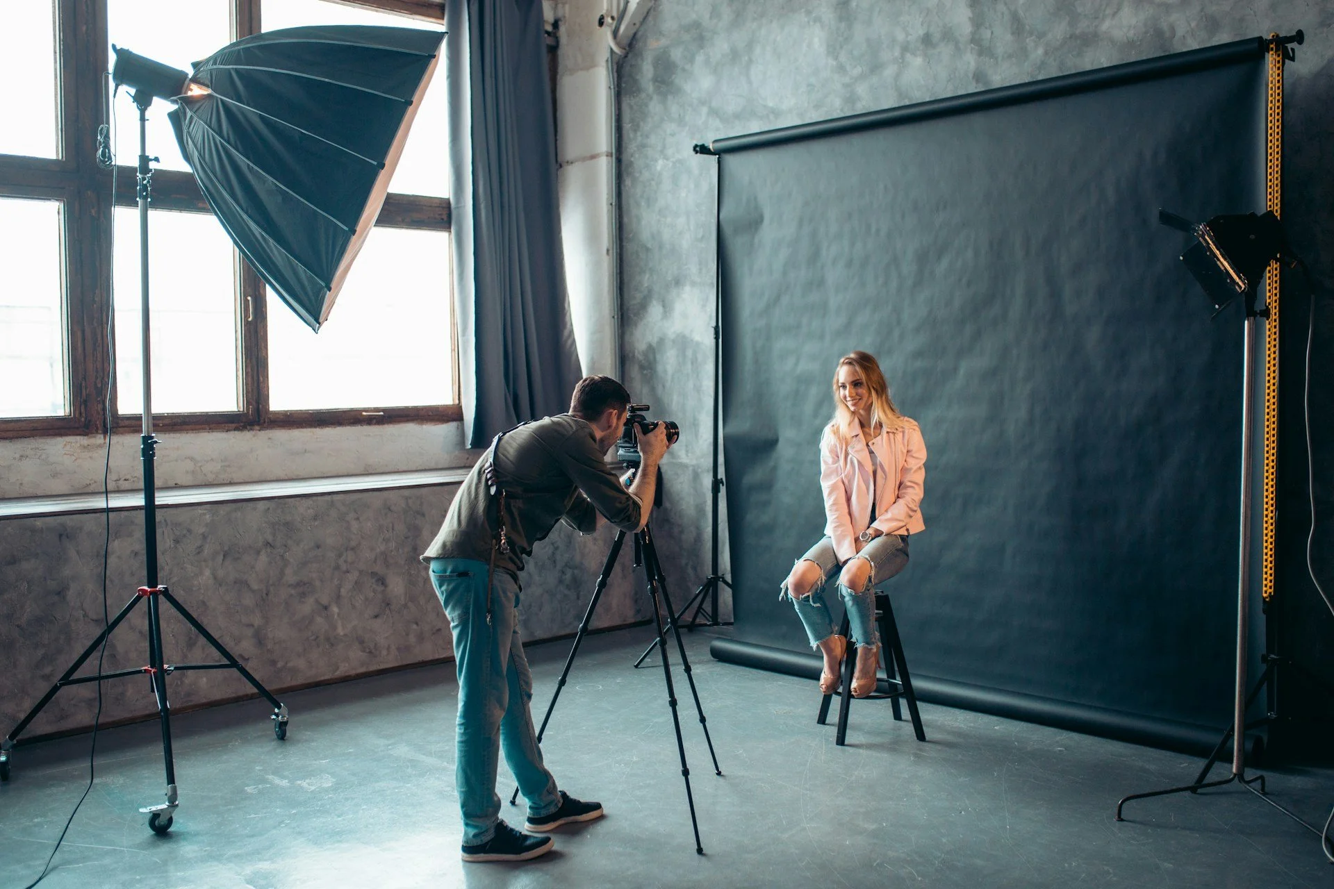 First Time Getting Corporate Headshots in Los Angeles? Start Here