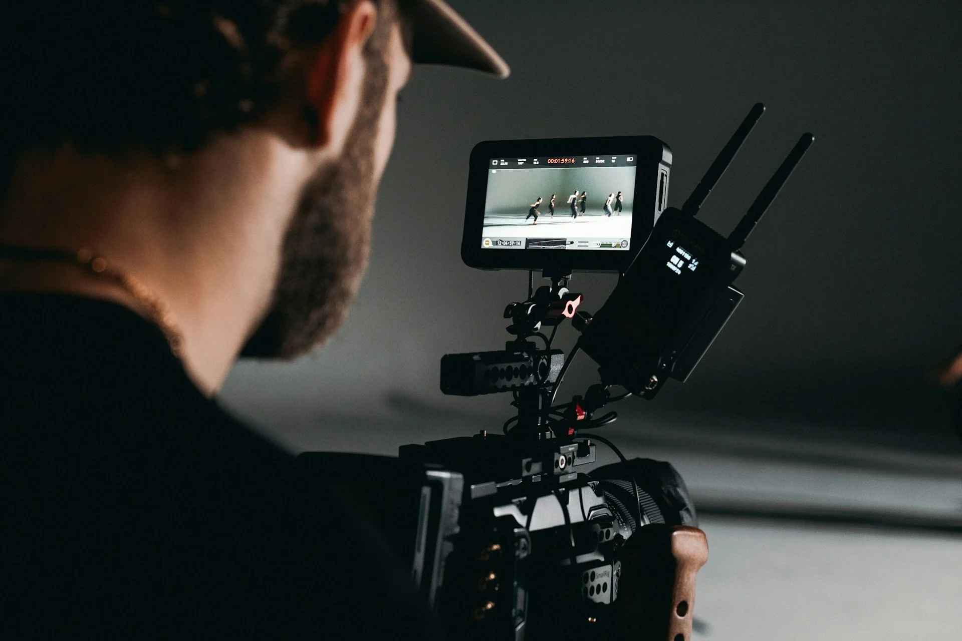 What Goes Into Creating Video Ad Campaigns That People Watch