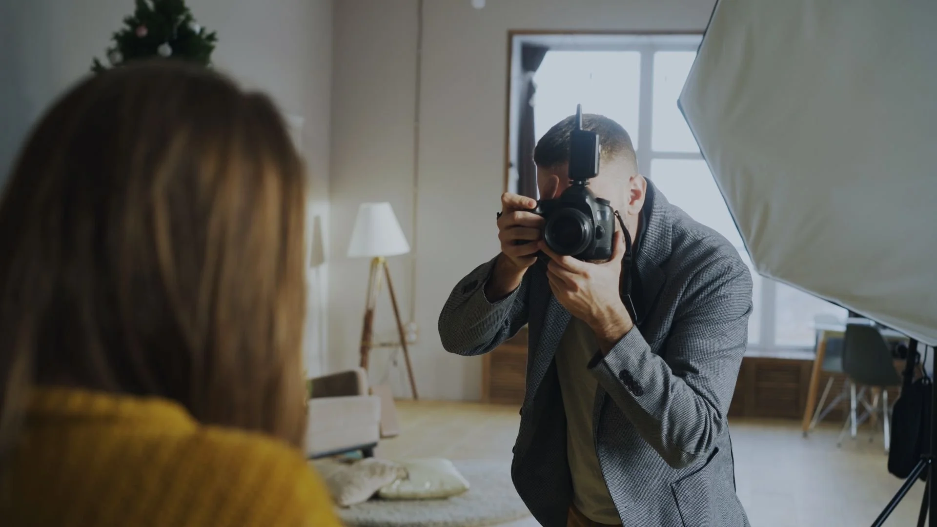 Booking a Los Angeles Headshot Photographer Last Minute? Here's Help