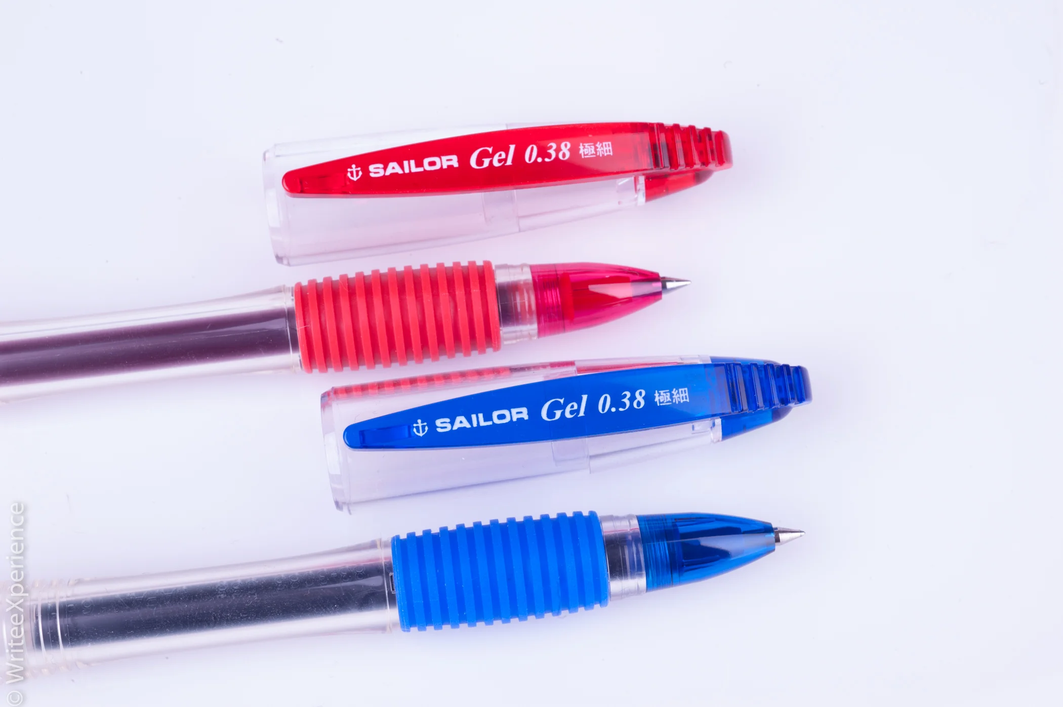 WriteeXperience-Daiso-Sailor-Roller-Gel-6.jpg