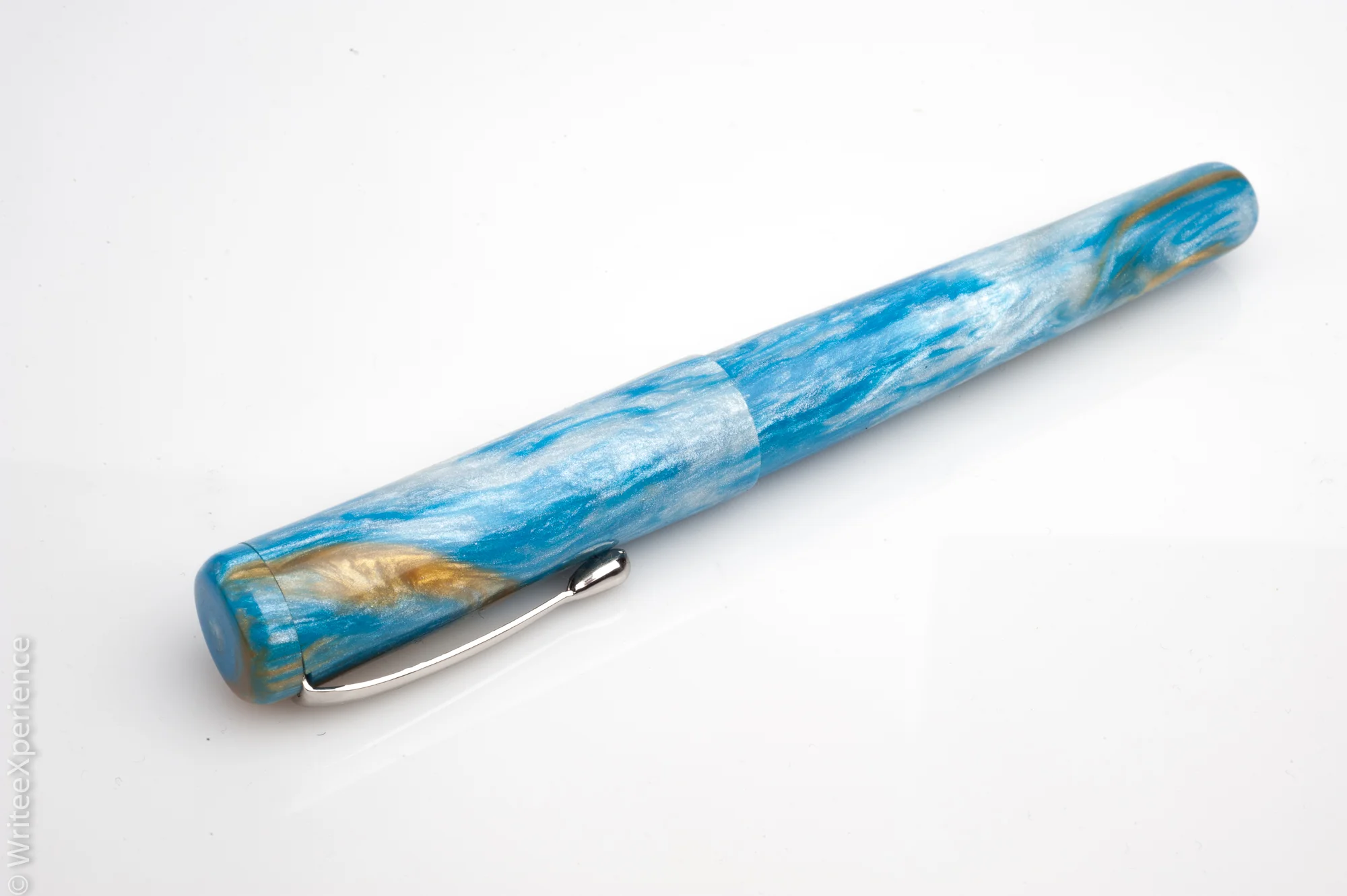 WriteeXperience-Hinze_Pen_Company_Empyrean_Fountain_Pen-2.jpg