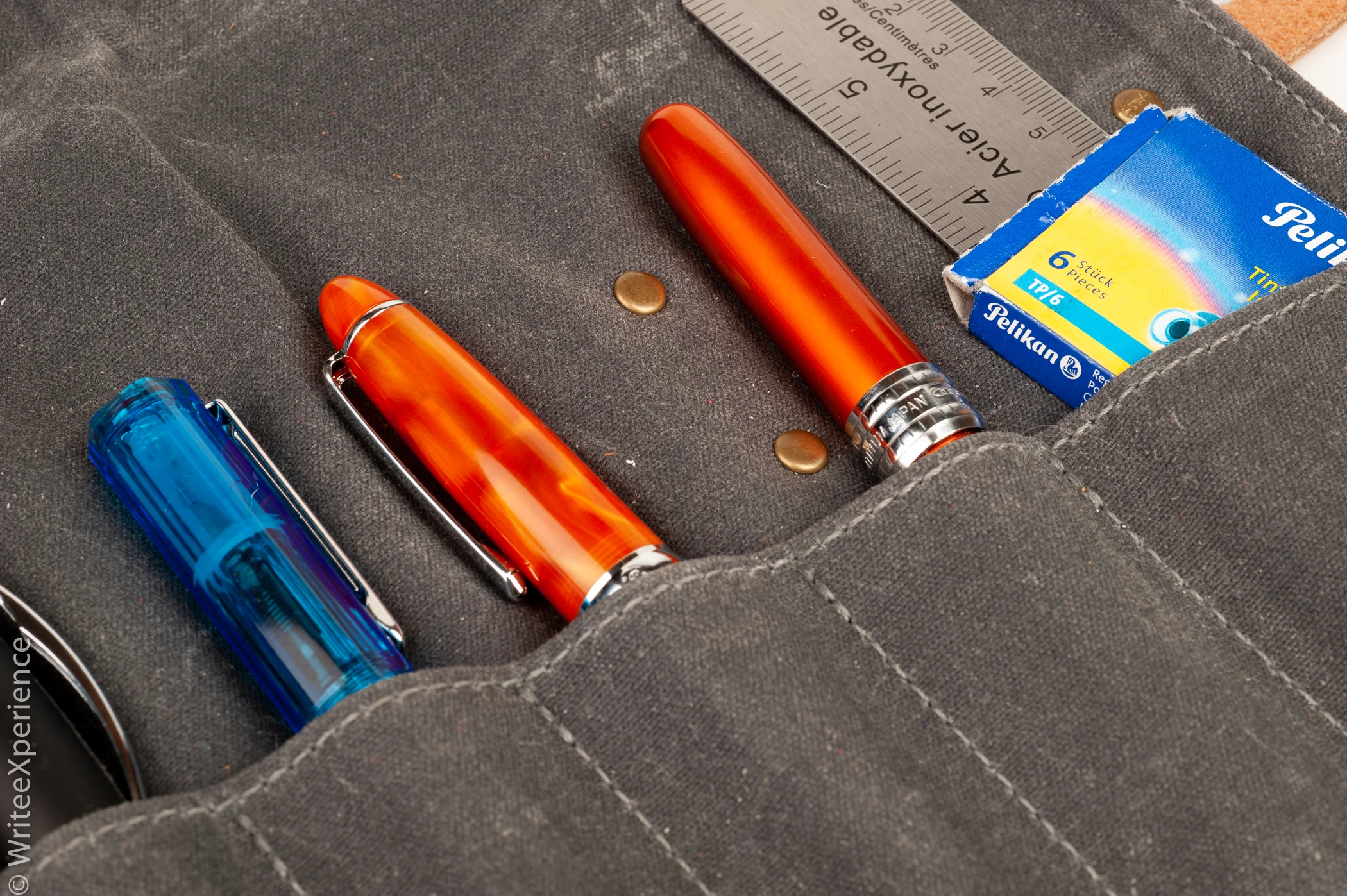 WriteeXperience-winter_session_pencil_roll-4.jpg