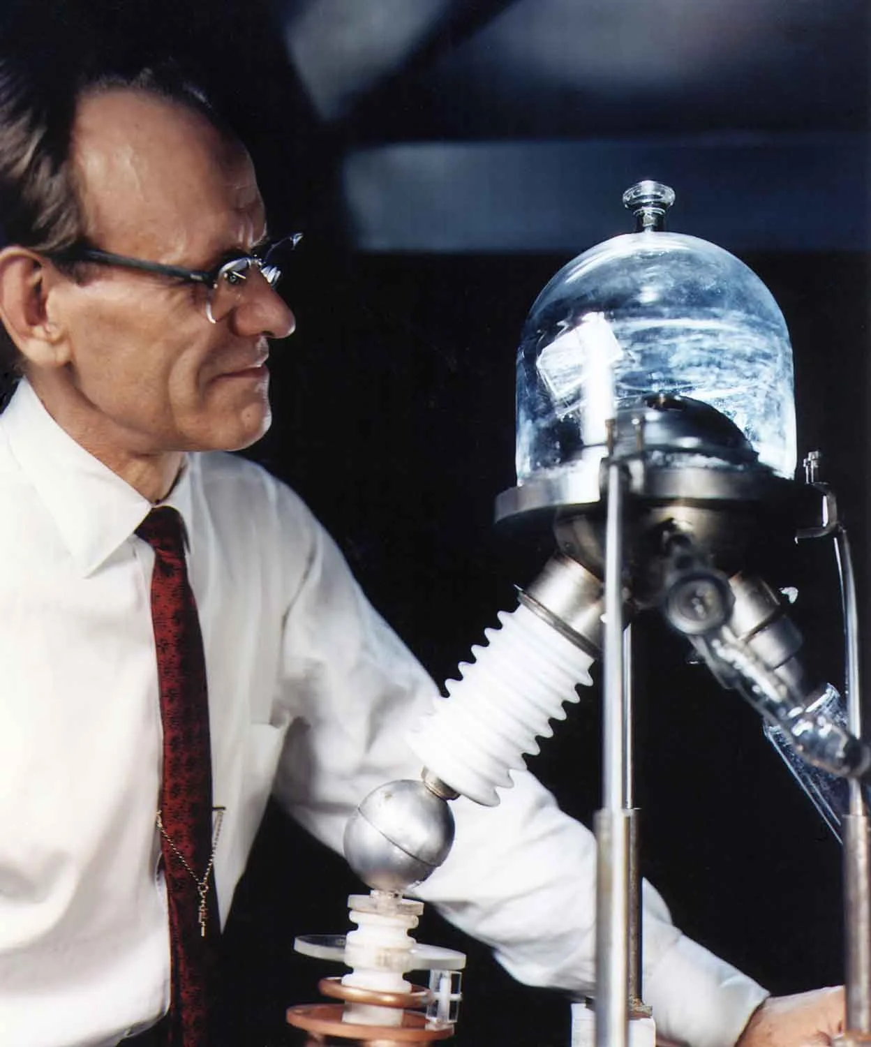 23_Farnsworth_wFusor_PTF_994_resize.jpg