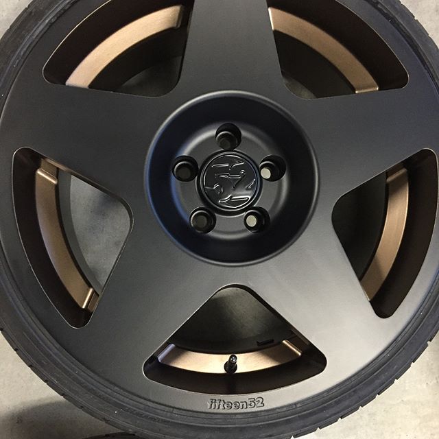 Fun when customer trusts us to create a unique look. Totally loves the new look for his tarmacs that were originally white and curb rashed!  Hit us up @va_finishing  for that new look

#powdercoat #1552 #1552tarmac #matteblack #bronze #ceramicpolishi