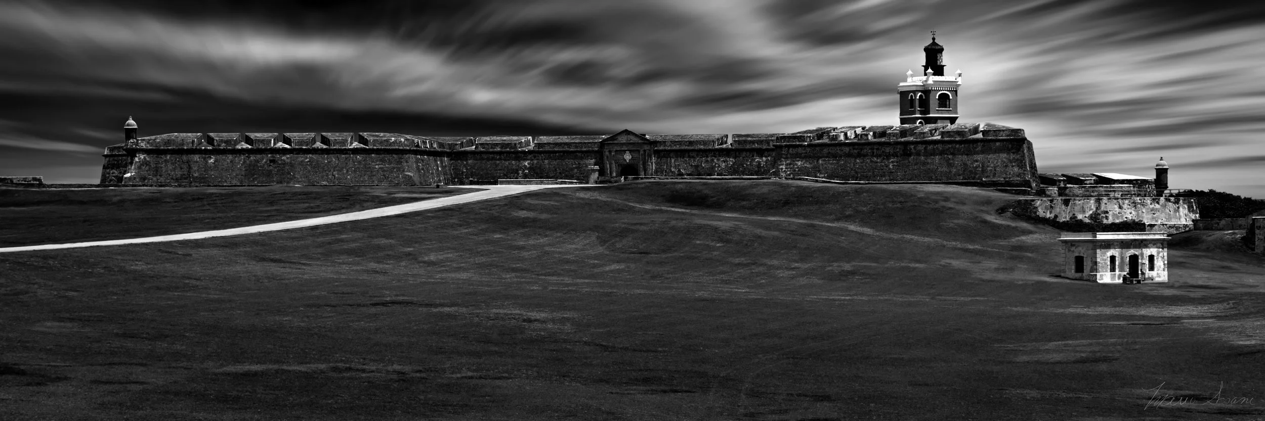 001 El Morro B&W.jpg