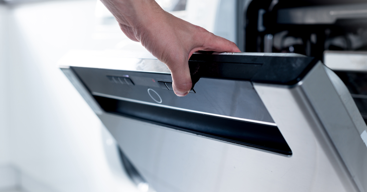 Most Homeowners Forget to Clean These 7 Common Appliances 