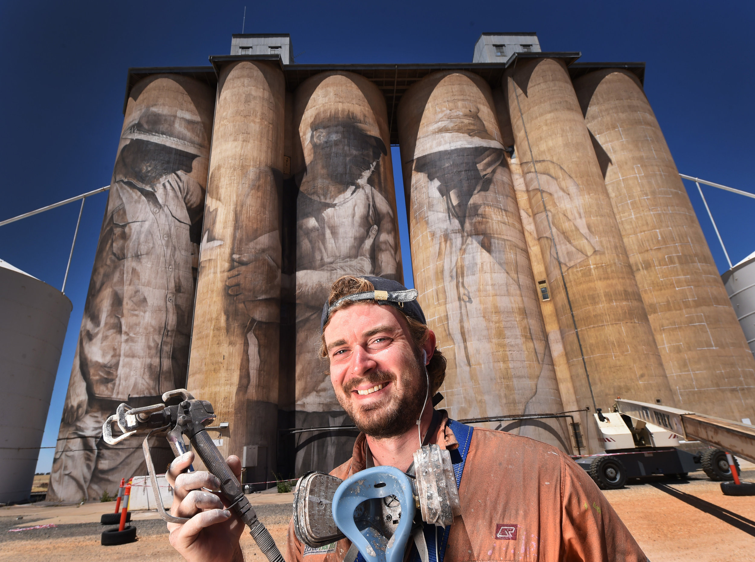 CHP_Export_131160019_Guido van Helten paints a Silo at Brim in the Northern Wimmera. Picture Rob.jpg
