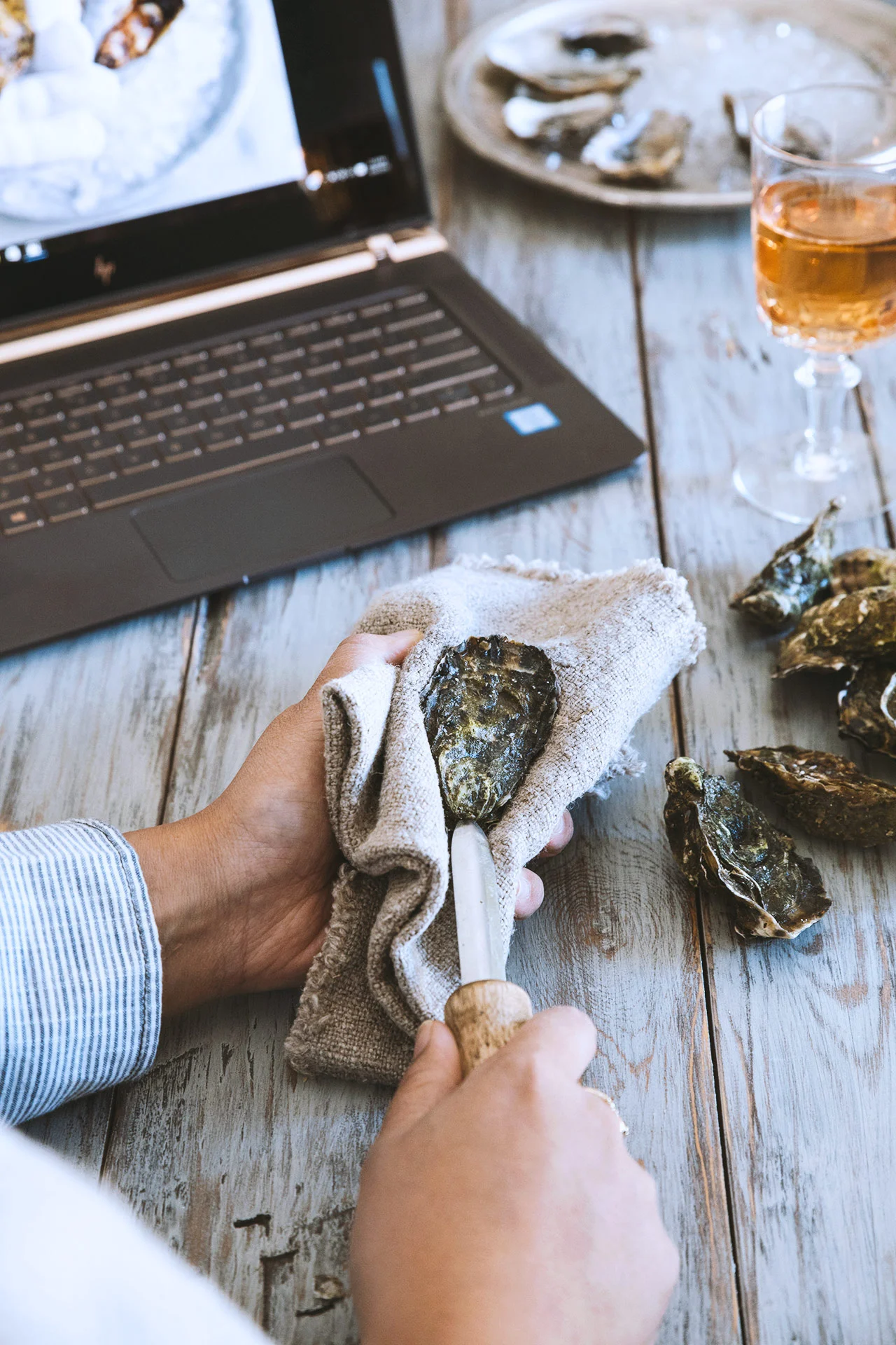 raw.seafood.platter.party.hp.1451.1.jpg