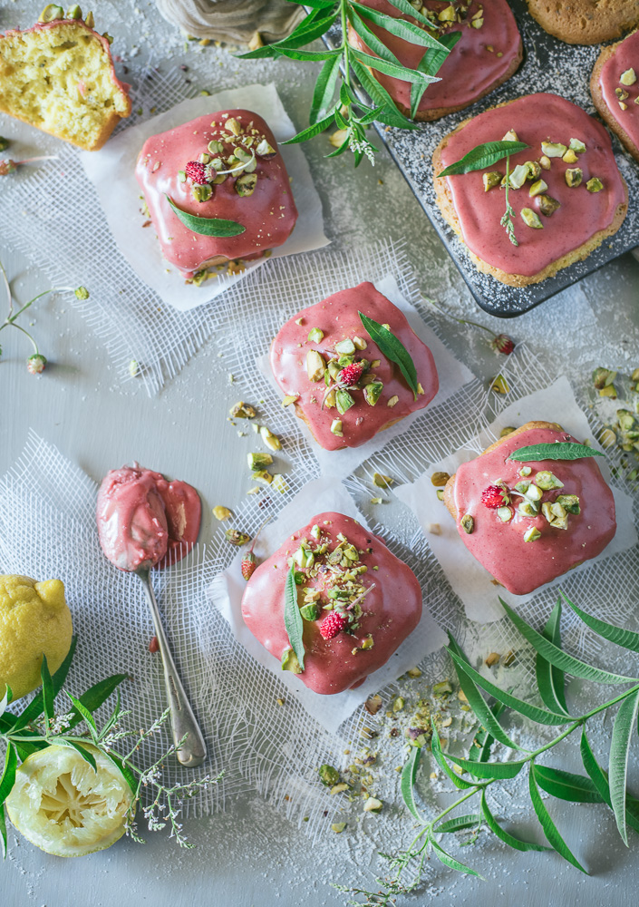 Lemon Verbena and Strawberry Mini Cakes The sugarologist The